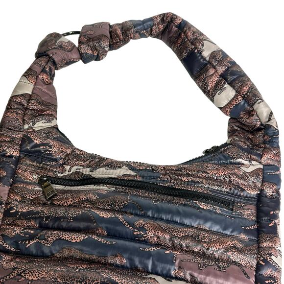 Think Royln Amsterdam Cheetah Knot Shoulder Bag Zipper Pockets Quilted - Picture 2 of 12